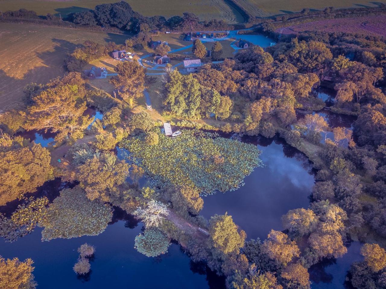 Trecombe Lakes Кембърн Екстериор снимка